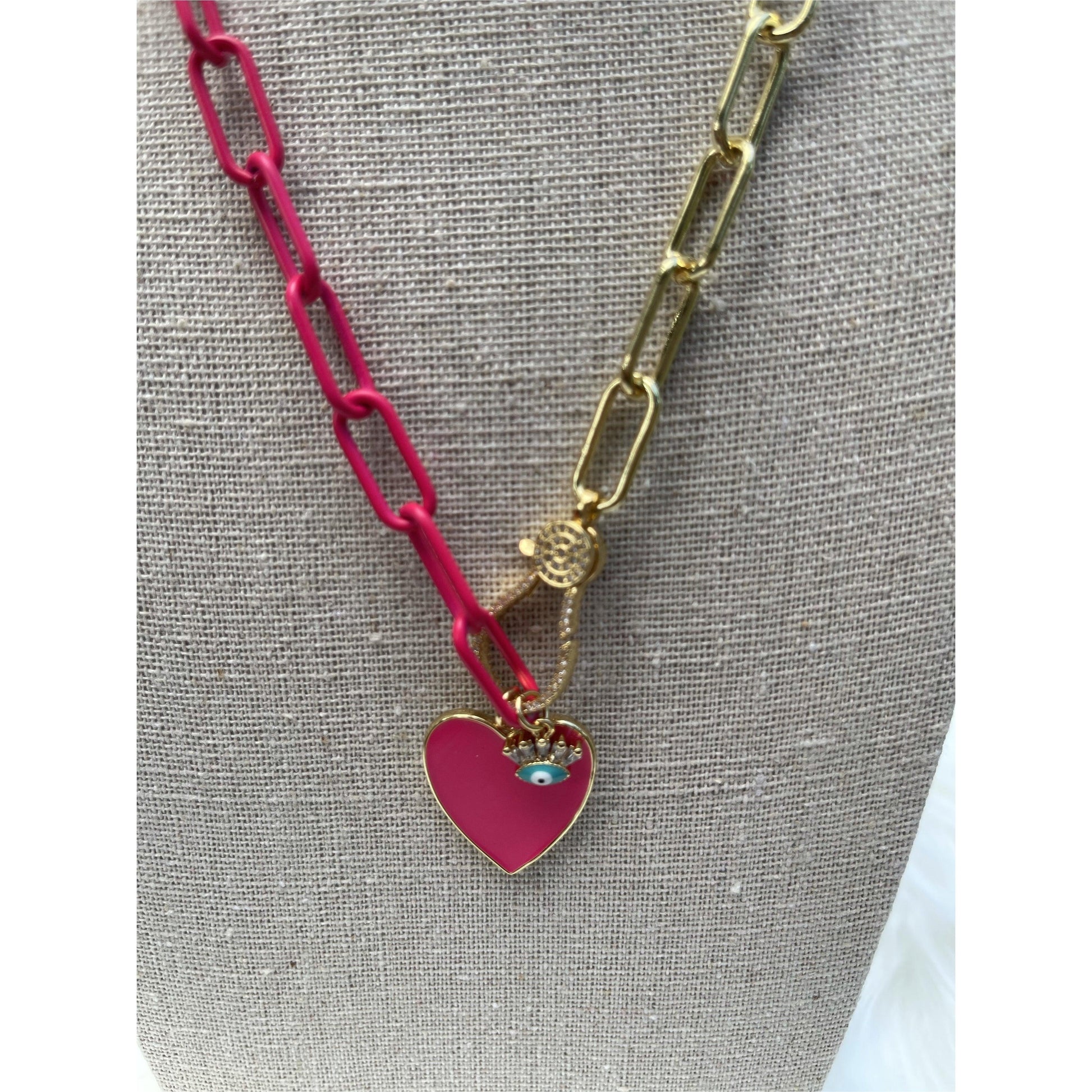 Neón Fuchia Two Tone Paper Clip Necklace with a Evil Eye Charm - Gilu Designs 